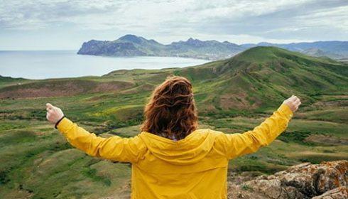 A woman in a yellow coat unlocked a new level